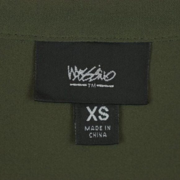 Mossimo Women's Extra Small Green Crepe Roll Tab Long Sleeve Button Up Shirt - Picture 6 of 7